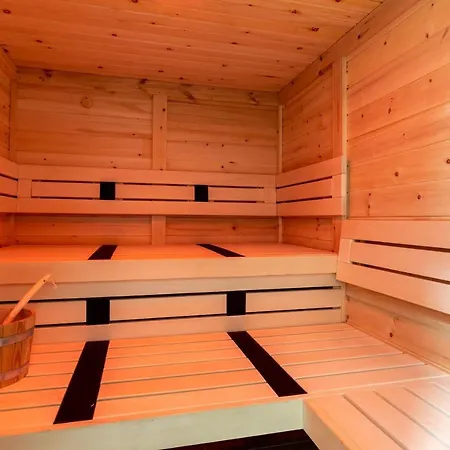 8 * Sankt Peter-Ording